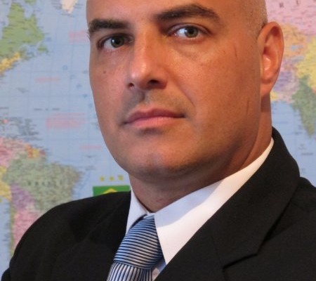 emerson siecola